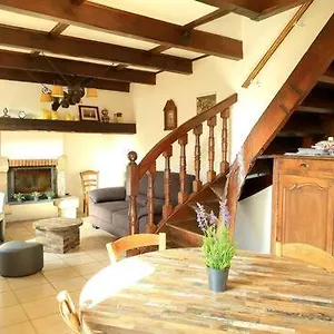 Chez Tata Célestine Castelnau-Pégayrols